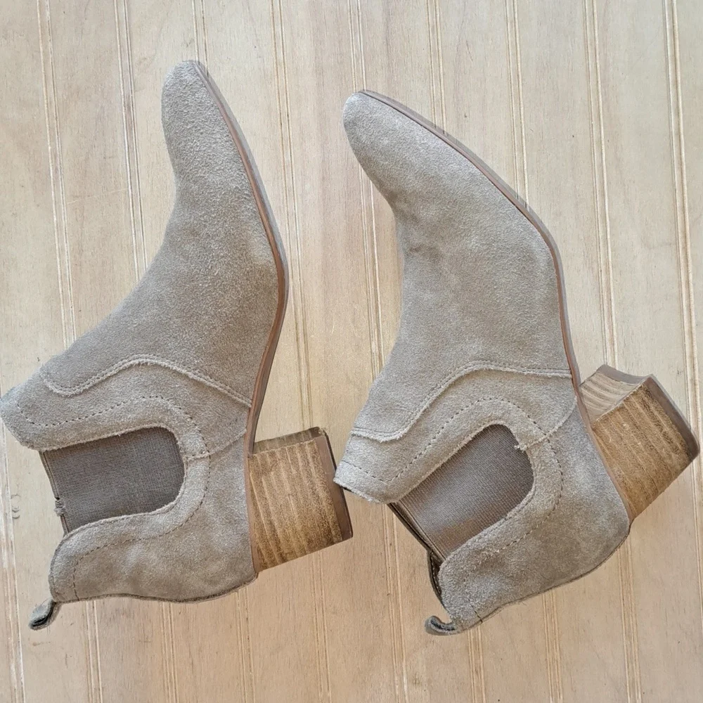 Nine West Chelsea Leather Suede Booties. - Picture 2 of 7